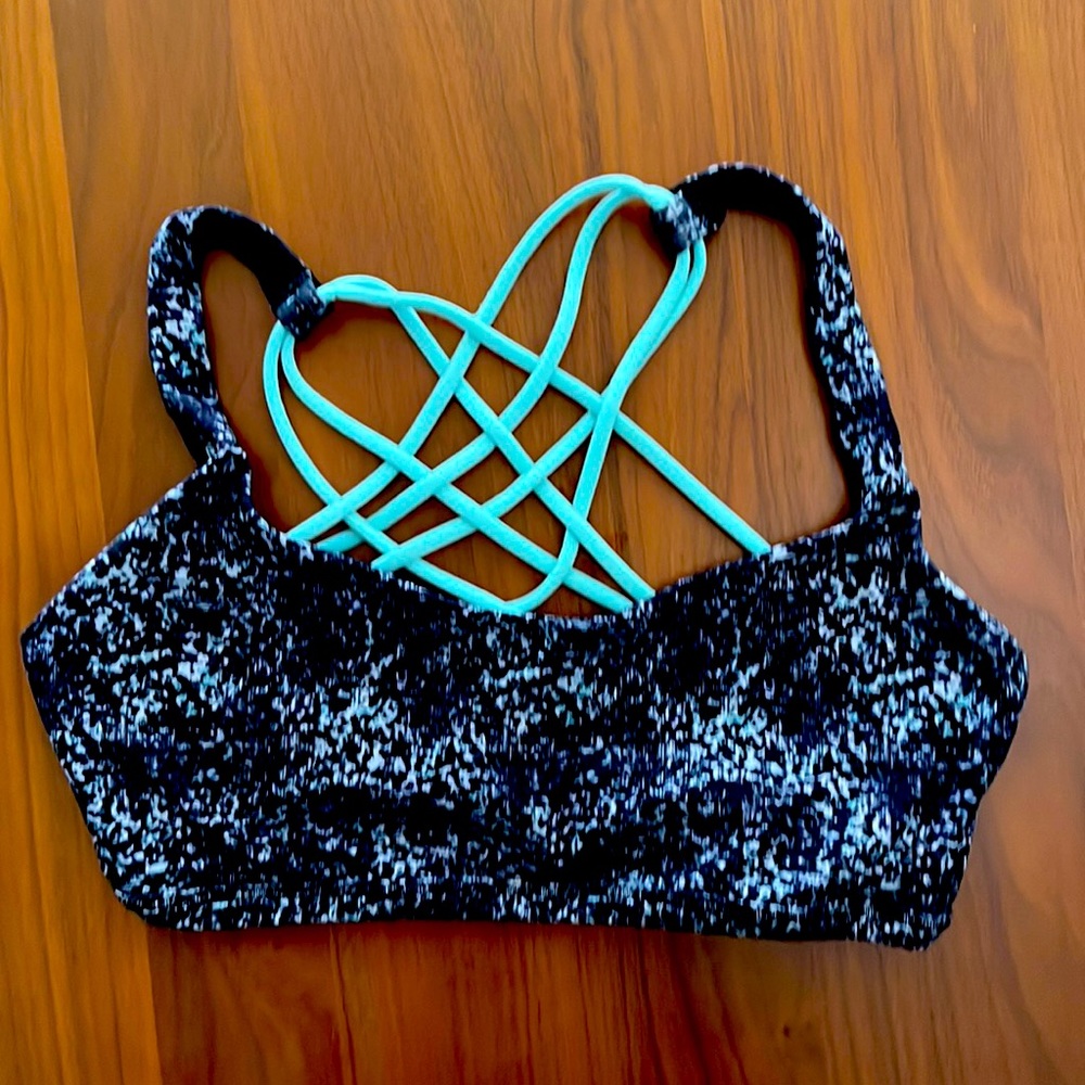 Lululemon free to be wild bra